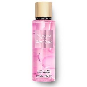 Victoria’s Secret Velvet Petals Fragrance Mist